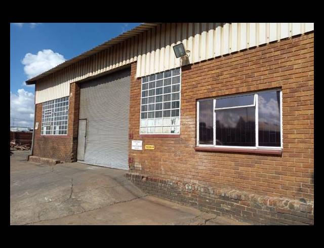 452M² WAREHOUSE TO LET IN ANDERBOLT